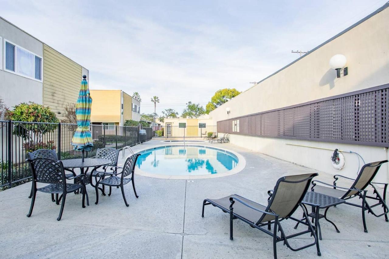 Wanderjaunt - Basilica - 2br - Point Loma Apartment